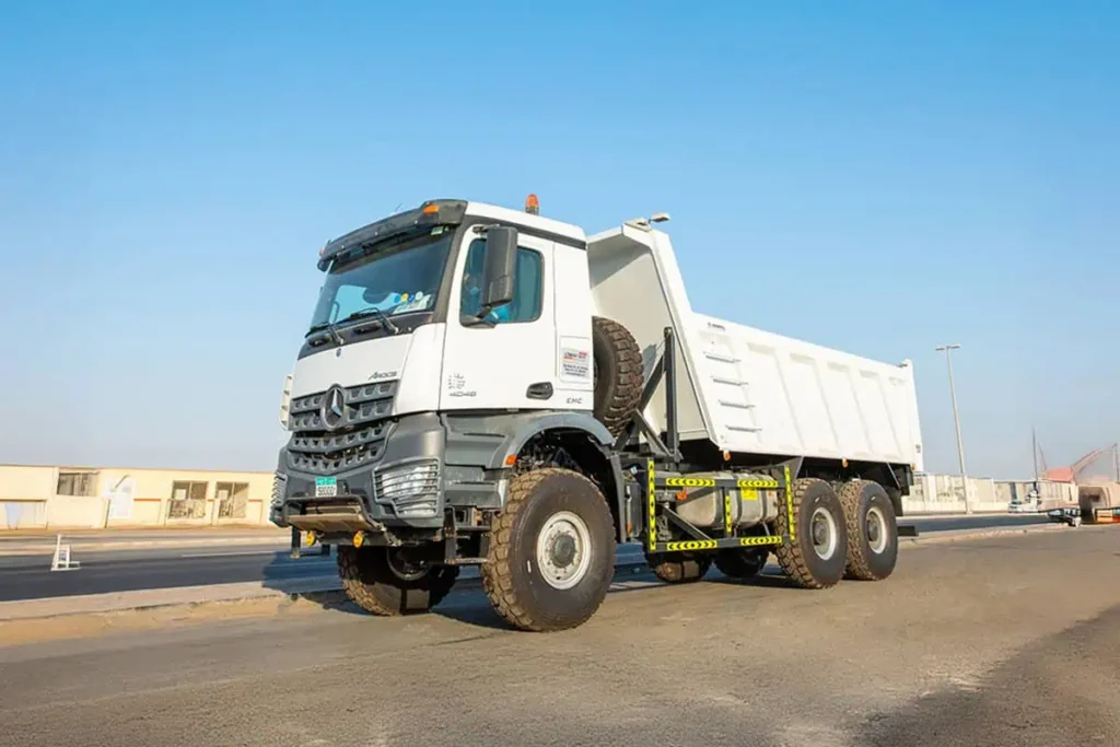 Crane Mounted Truck – Heavy Equipment Rental UAE & Abu Dhabi 4x4 crane mounted truck for heavy transport services Abu Dhabi